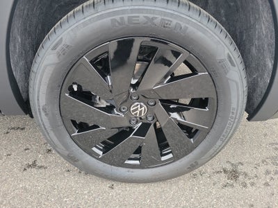 2026 Volkswagen Atlas SE with Technology