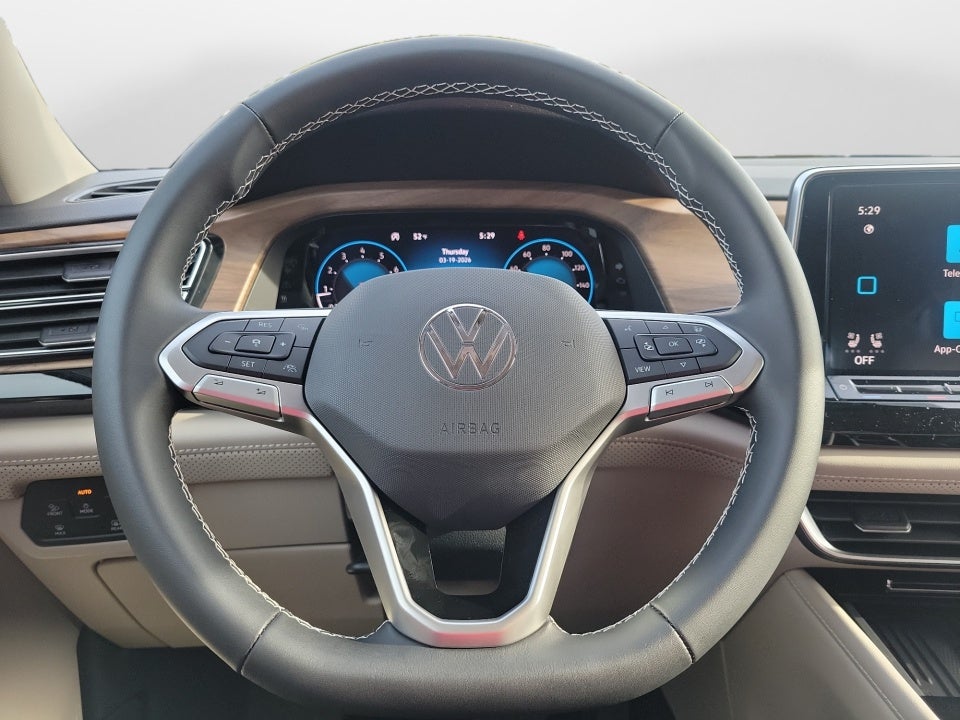 2026 Volkswagen Atlas SE with Technology