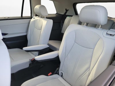 2027 Volkswagen Atlas SE w/Technology