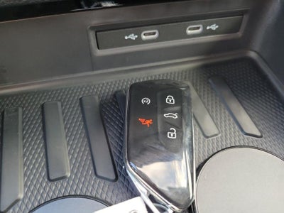 2027 Volkswagen Atlas SE w/Technology