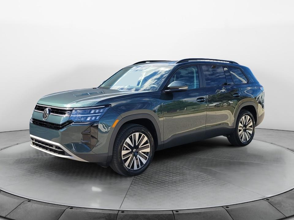 2027 Volkswagen Atlas SE w/Technology