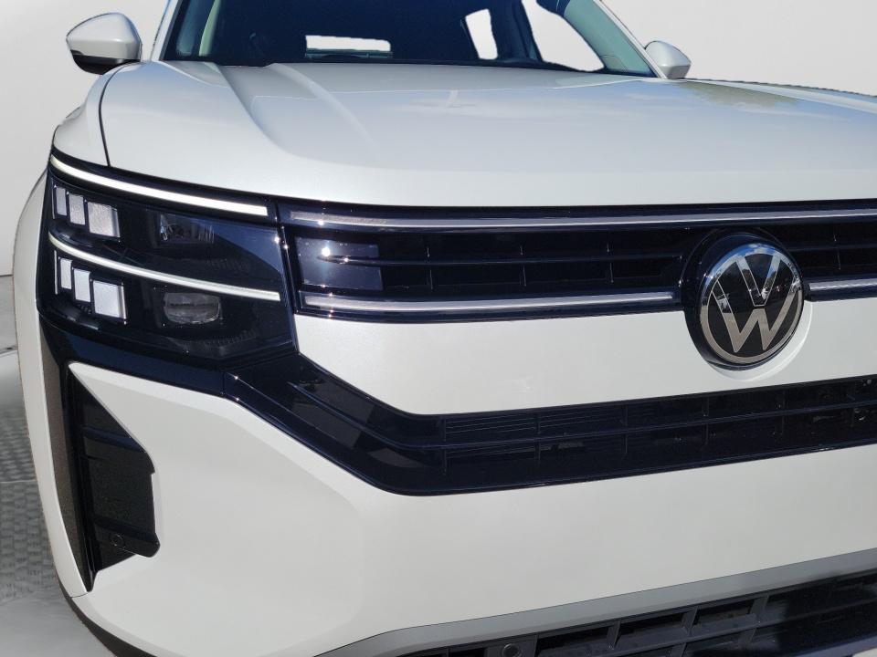 2027 Volkswagen Atlas SE w/Technology