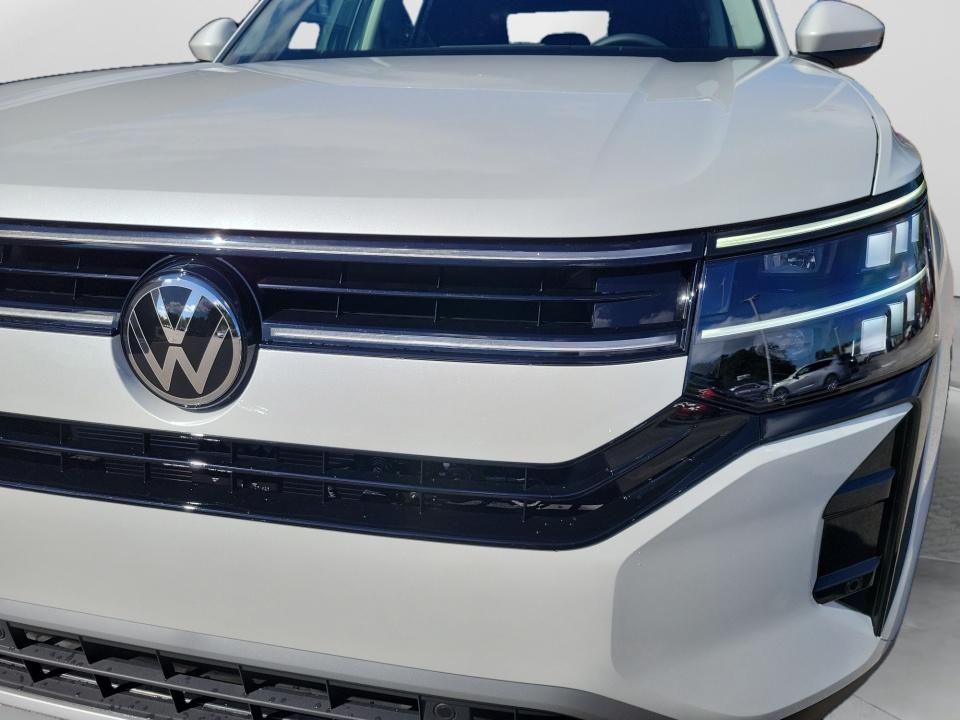 2027 Volkswagen Atlas SE w/Technology