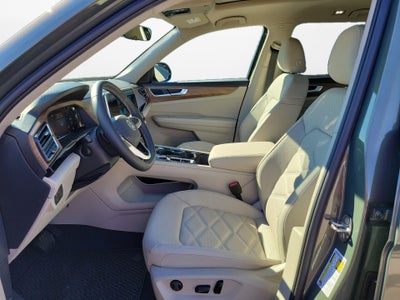 2026 Volkswagen Atlas SE with Technology