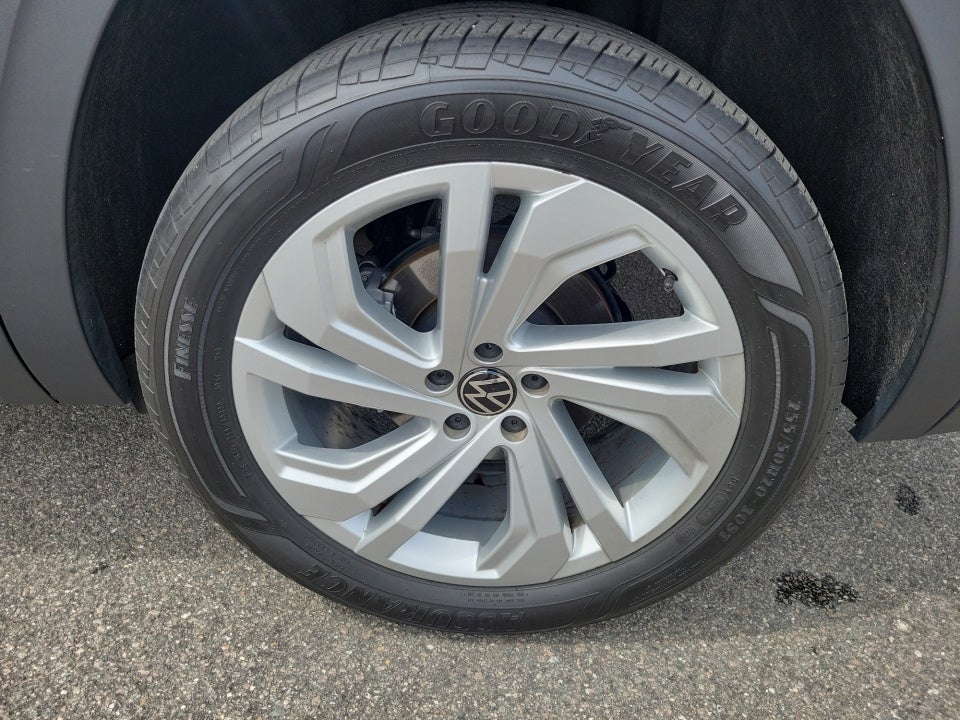 2023 Volkswagen Atlas 2.0T SE w/Technology