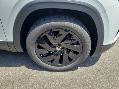 2025 Volkswagen Atlas Cross Sport 2.0T SE w/Technology