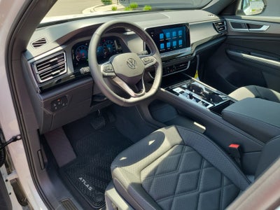 2025 Volkswagen Atlas Cross Sport 2.0T SE w/Technology