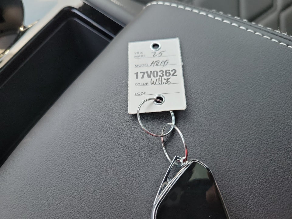 2025 Volkswagen Atlas Cross Sport 2.0T SE w/Technology