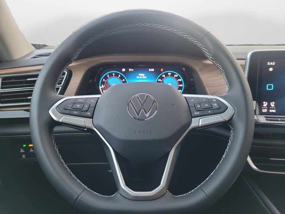 2026 Volkswagen Atlas SE with Technology