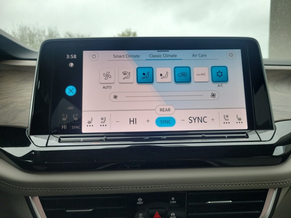 2026 Volkswagen Atlas SE with Technology