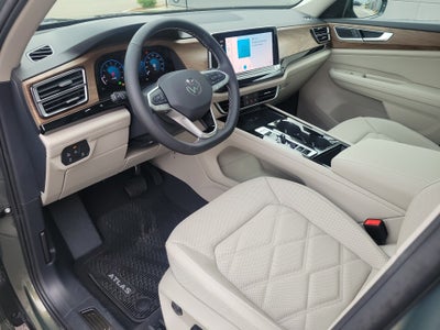 2026 Volkswagen Atlas SE with Technology