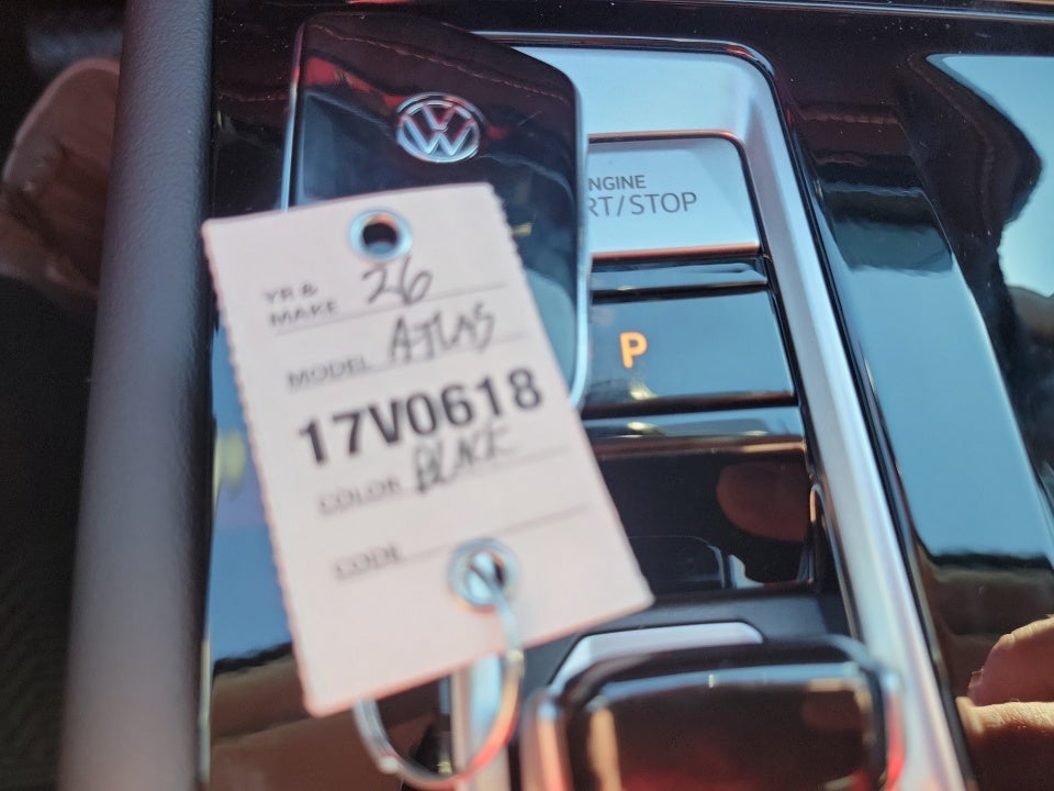 2026 Volkswagen Atlas SE with Technology