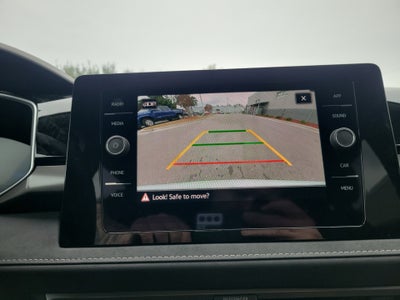 2026 Volkswagen Taos SE Black