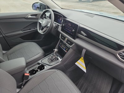 2026 Volkswagen Taos SE Black