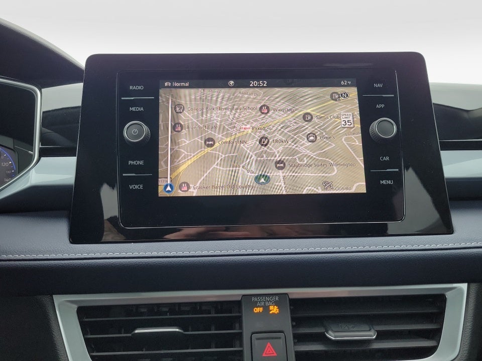 2026 Volkswagen Taos SEL