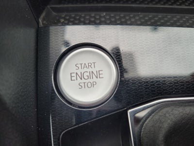 2026 Volkswagen Taos SEL