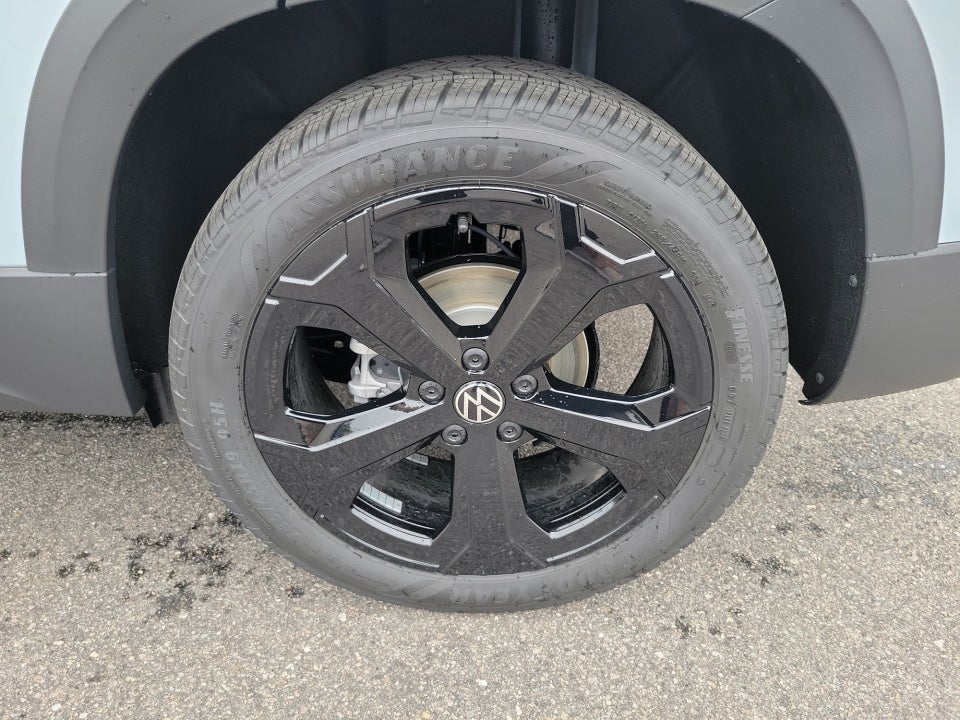 2026 Volkswagen Taos SEL