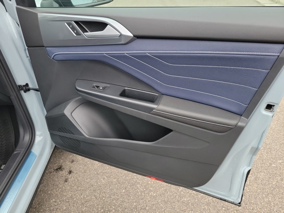 2026 Volkswagen Taos SEL