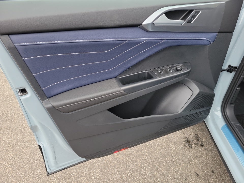 2026 Volkswagen Taos SEL