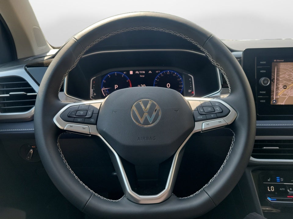2026 Volkswagen Taos SEL