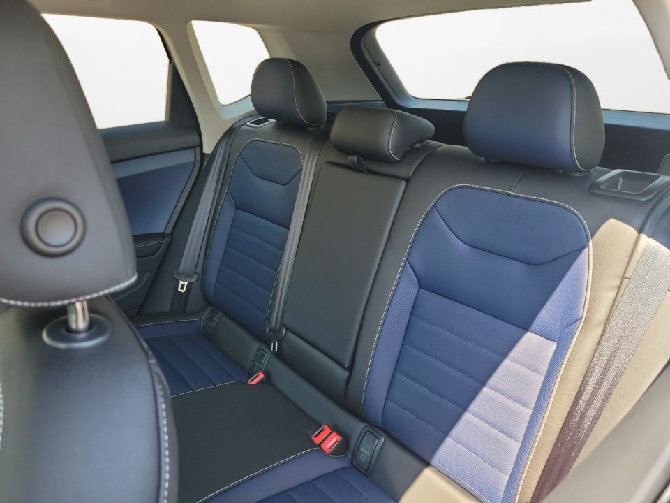 2026 Volkswagen Taos SEL