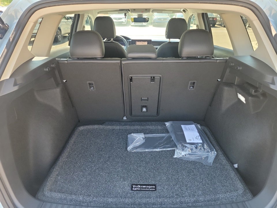 2026 Volkswagen Taos SEL