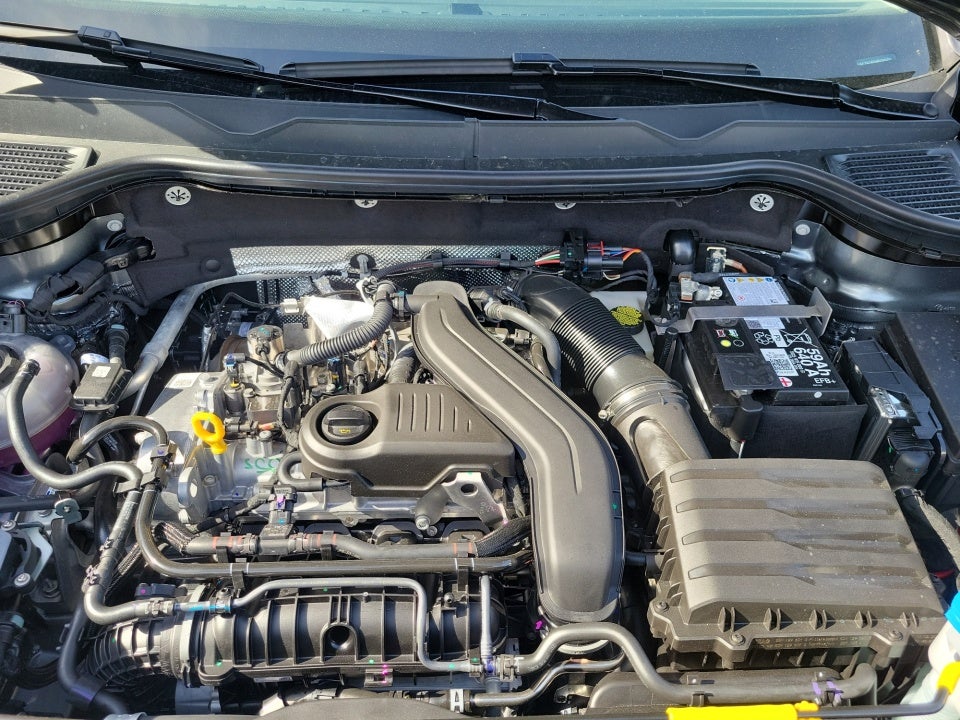 2025 Volkswagen Taos 1.5T SEL