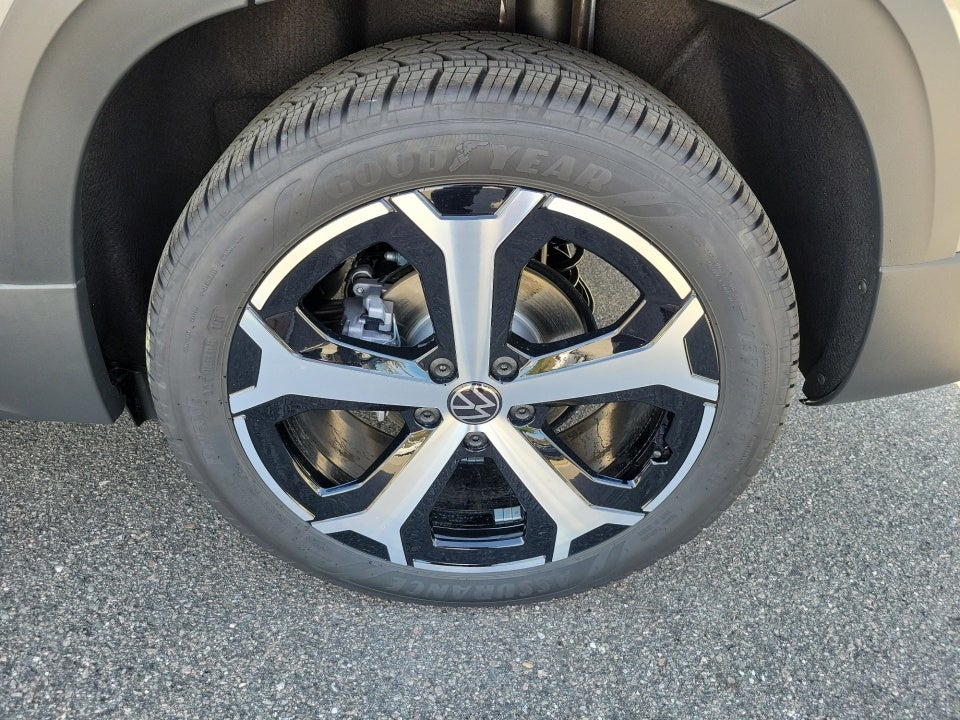 2025 Volkswagen Taos 1.5T SEL