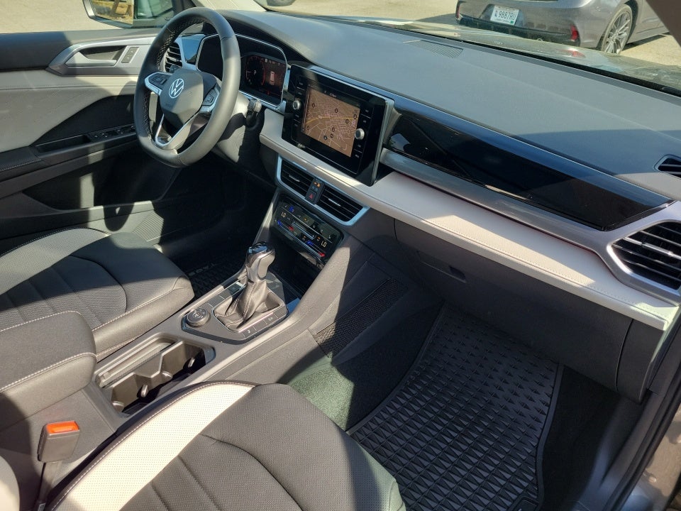 2025 Volkswagen Taos 1.5T SEL