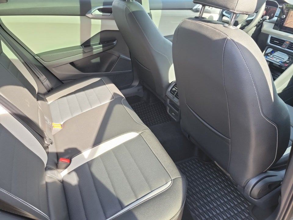 2025 Volkswagen Taos 1.5T SEL