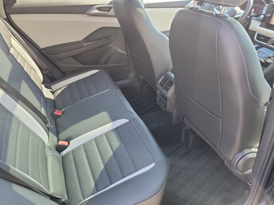 2027 Volkswagen Taos SEL