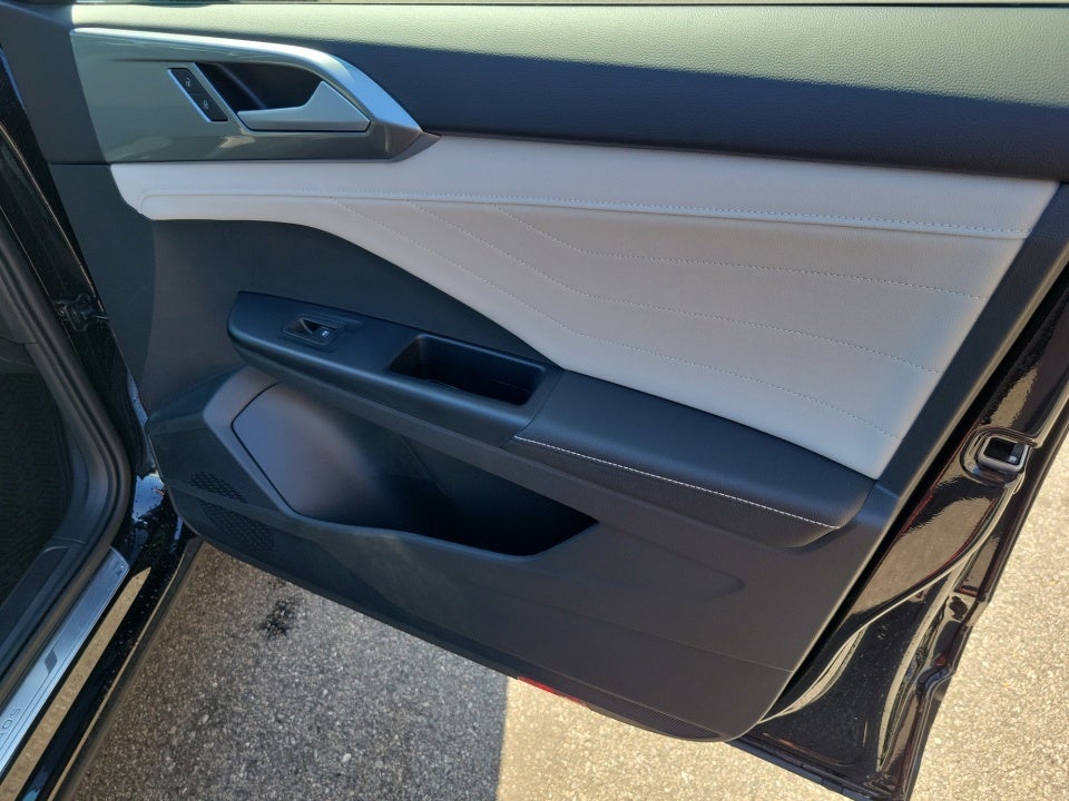 2027 Volkswagen Taos SEL