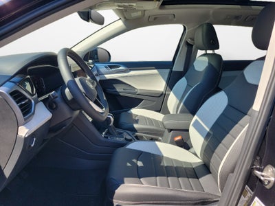 2027 Volkswagen Taos SEL