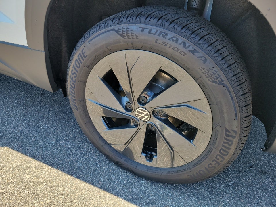 2027 Volkswagen Taos S
