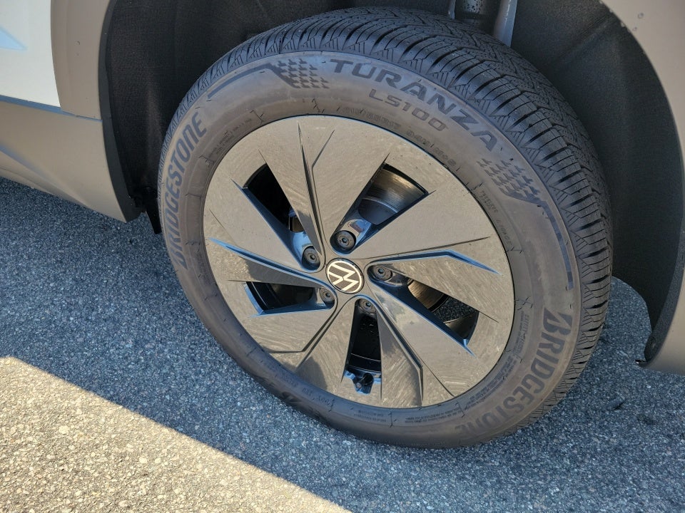 2027 Volkswagen Taos S