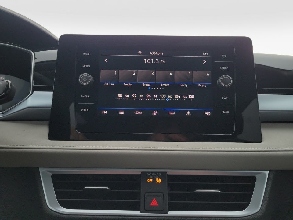 2026 Volkswagen Taos SE