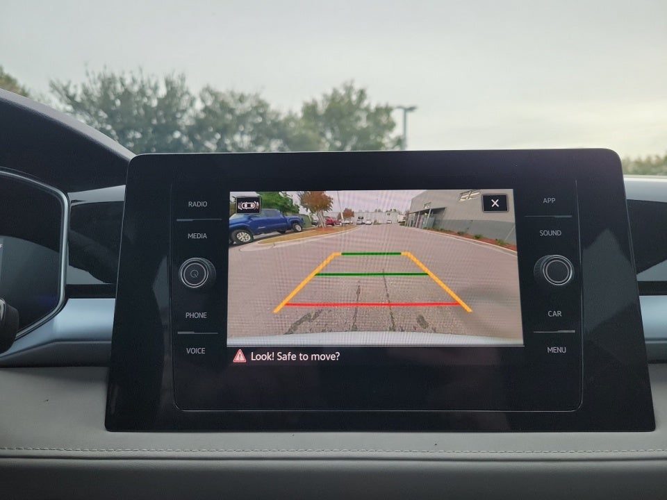 2026 Volkswagen Taos SE