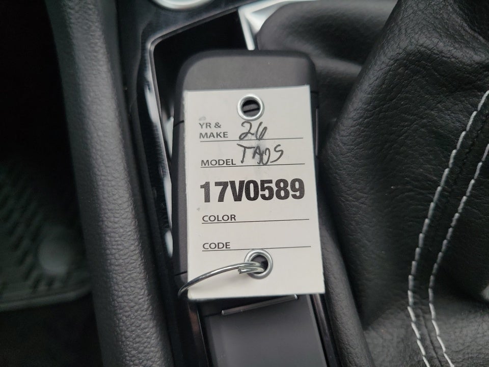 2026 Volkswagen Taos SE