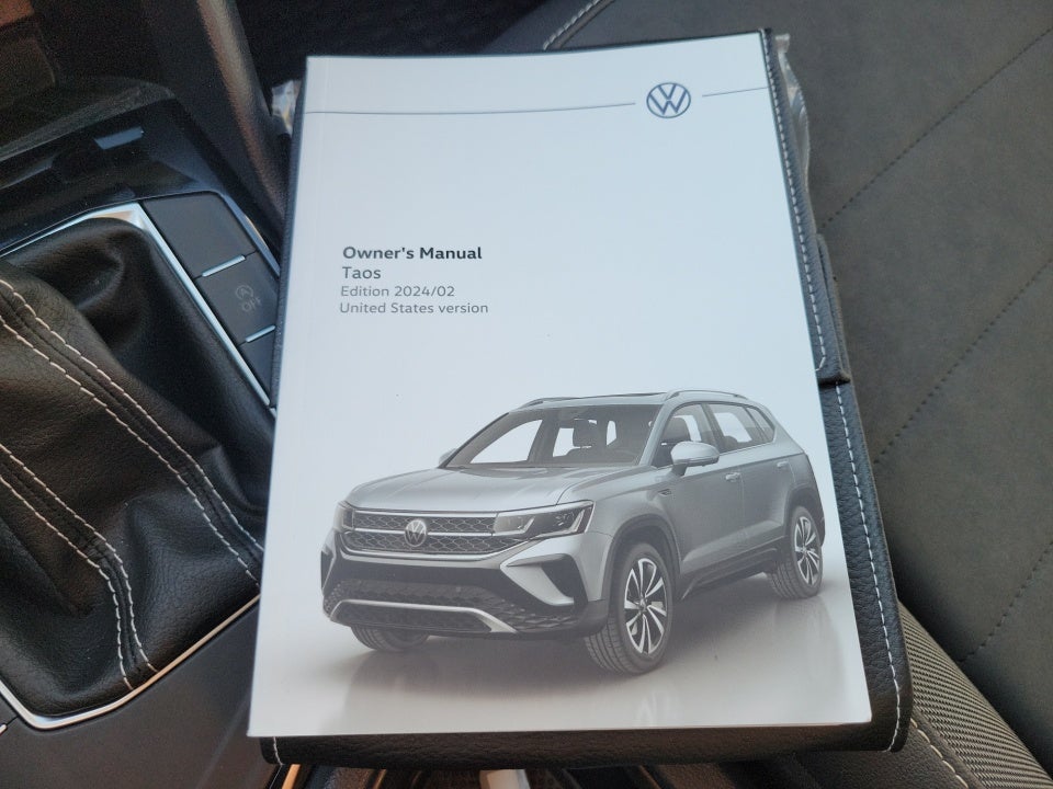 2024 Volkswagen Taos SE
