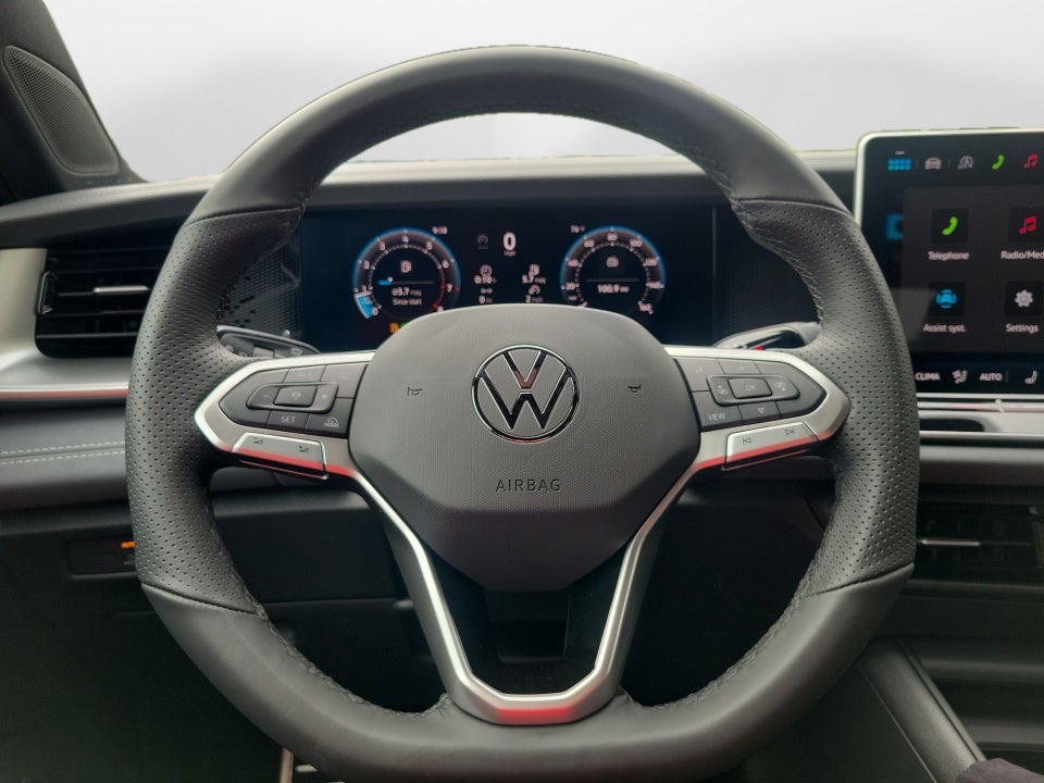 2026 Volkswagen Tiguan SE R-Line Black