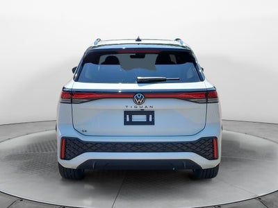 2026 Volkswagen Tiguan SE R-Line Black