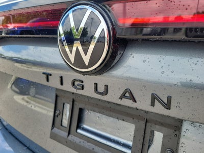 2026 Volkswagen Tiguan SE R-Line Black