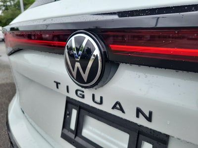 2026 Volkswagen Tiguan SE R-Line Black