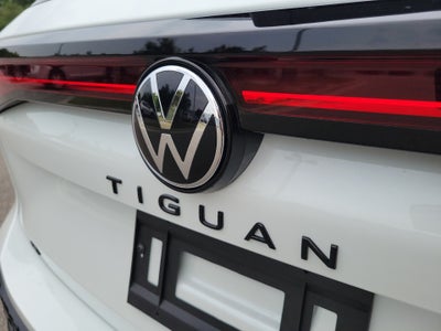 2026 Volkswagen Tiguan SE R-Line Black