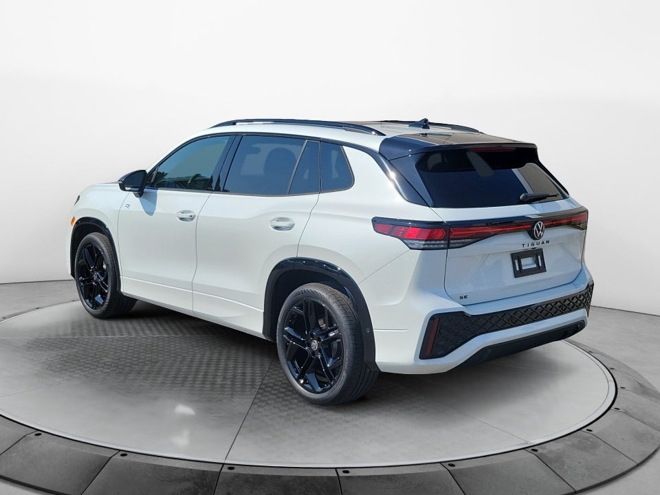 2026 Volkswagen Tiguan SE R-Line Black