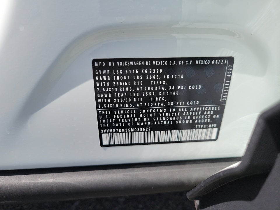 2025 Volkswagen Tiguan 2.0T SE