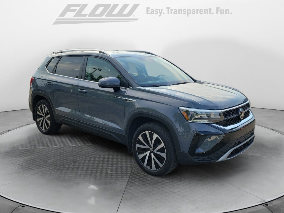 2022 Volkswagen Taos 1.5T SE 4Motion's photo