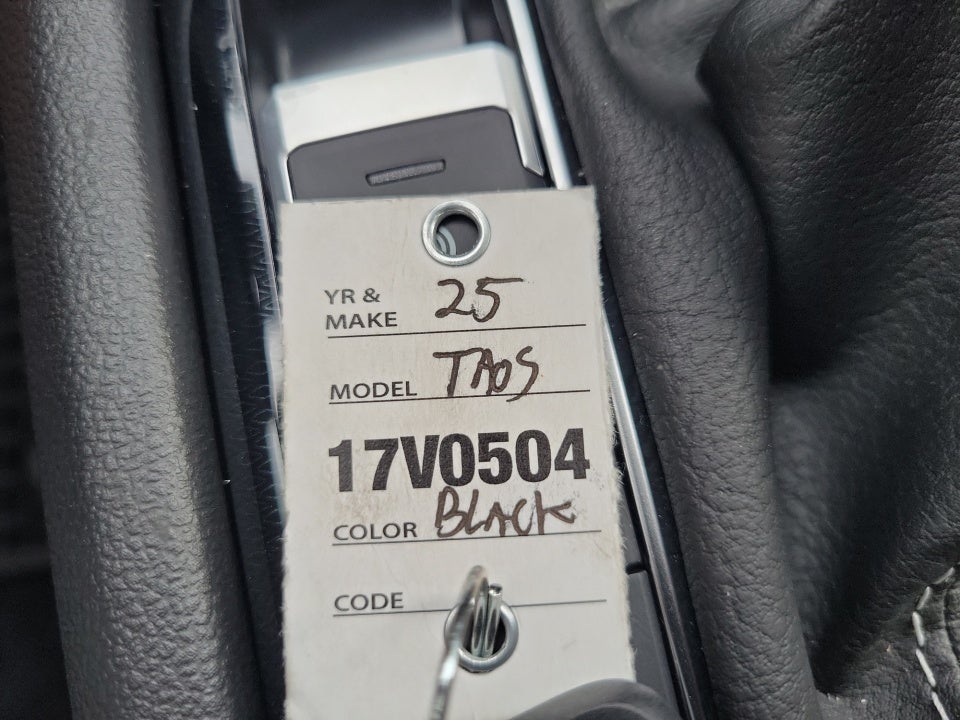 2025 Volkswagen Taos 1.5T SE