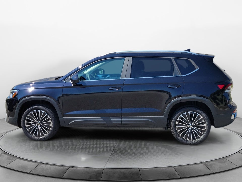 2027 Volkswagen Taos SE