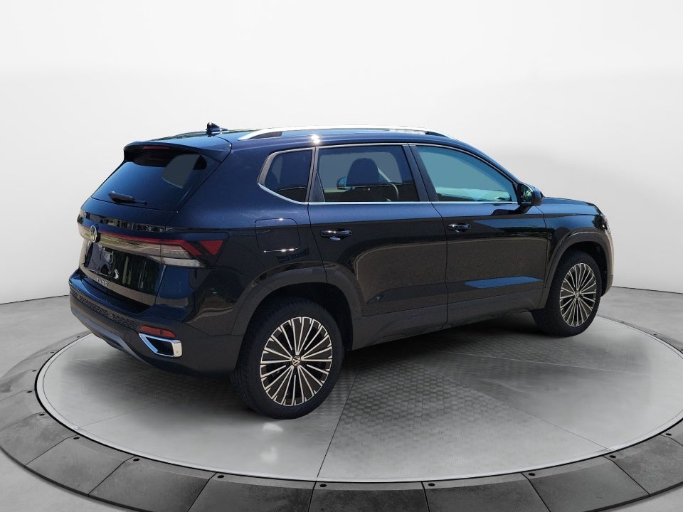 2027 Volkswagen Taos SE
